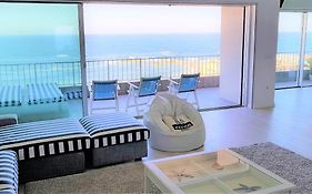 Avenida Dos Banhos Apartment